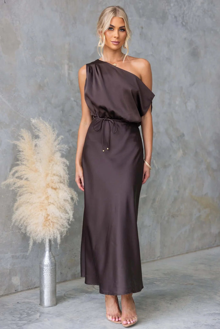 Ladies Maxi Dress with Off-Shoulder Design and Elastic Waistband Lune London