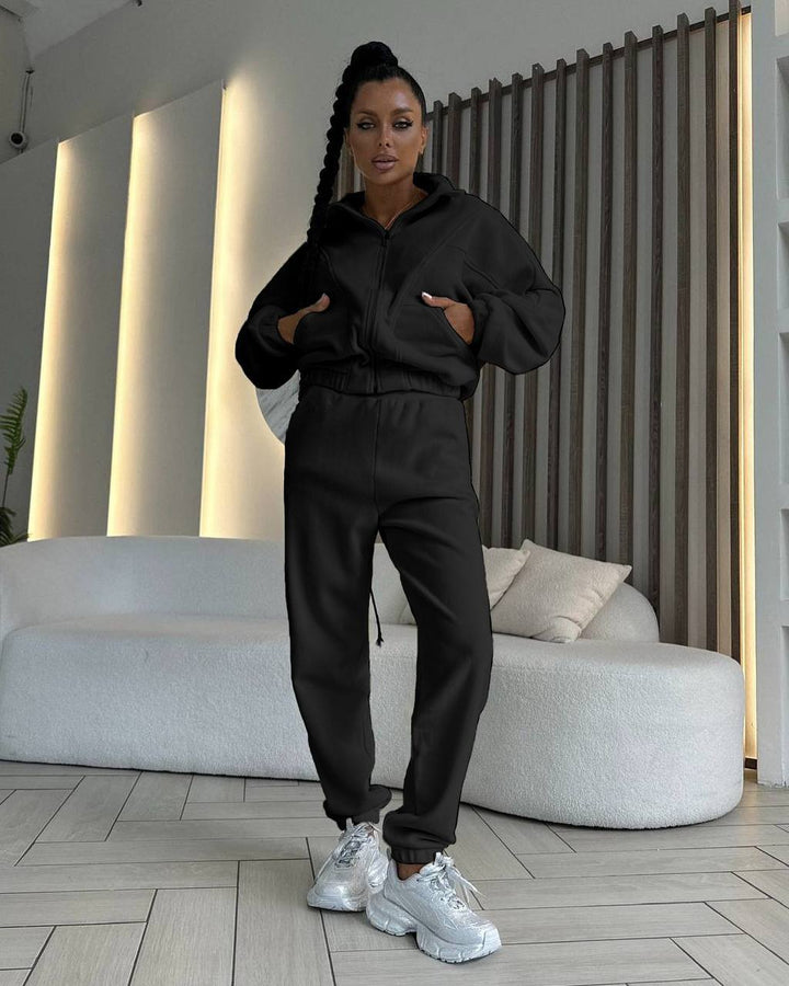 Women's sporty fleece tracksuit with hood and pockets Lisslune