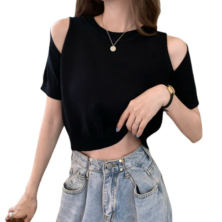 Women's Cropped Top with Off-Shoulder Design and Modern Knit Pattern