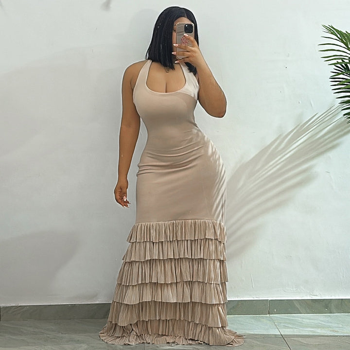 Ladies Maxi Dress with refined ruffle and tailored cut