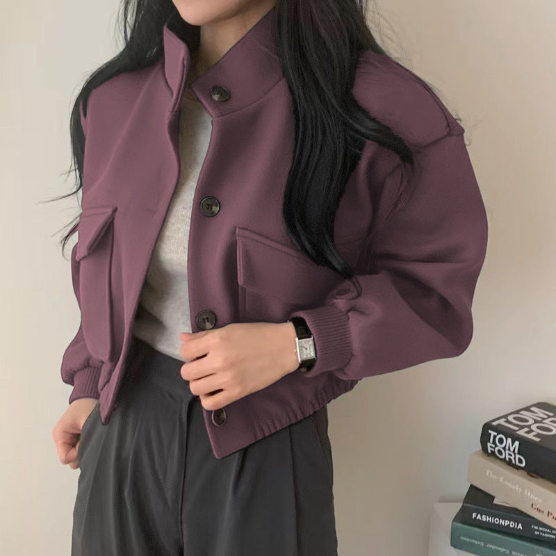 Women's jacket made of high-quality wool blend with casual pockets and oversized cut