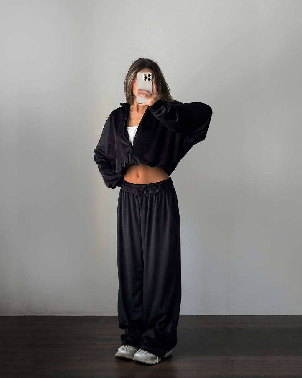 Women Sports Suit Chic & Stylish