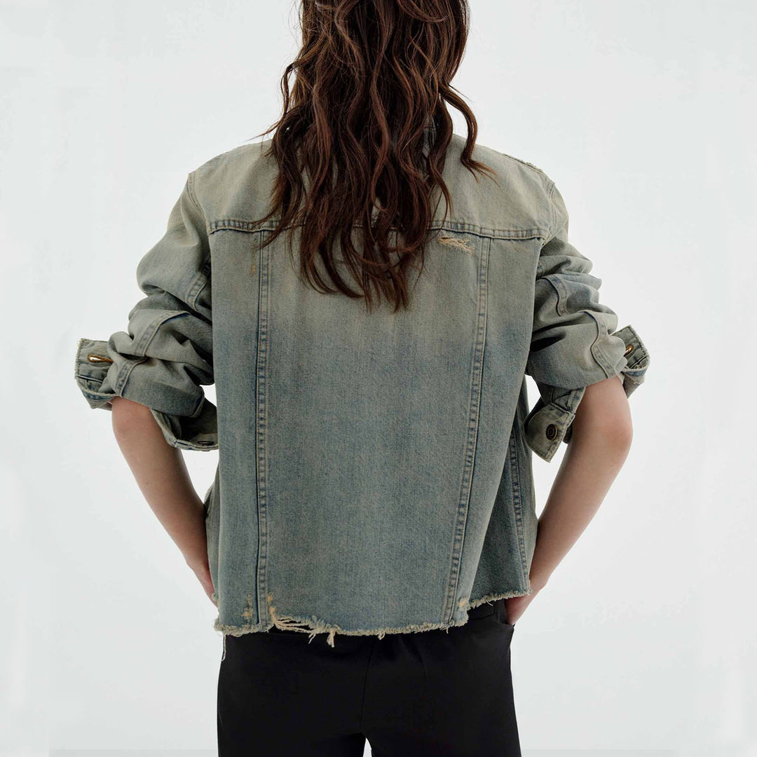 Women's fashionable denim jacket in vintage style with a casual fit and frayed details Lisslune