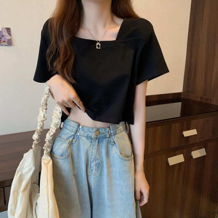 Women Cropped T-Shirt with modern details Lisslune