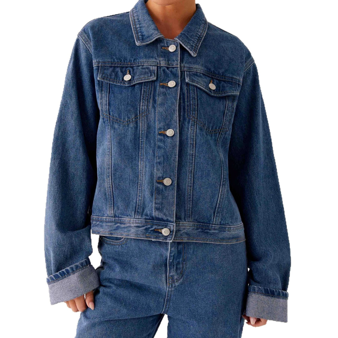 Damen trendige Denimjacke im lässigen Schnitt mit aufgesetzten Taschen und Knopfdetails Lisslune
