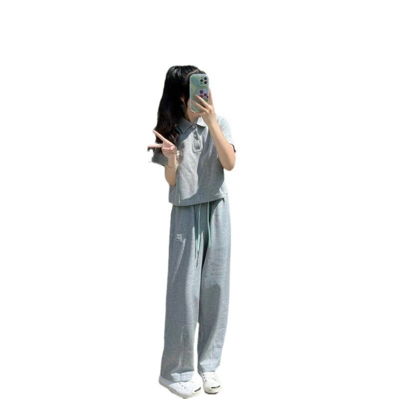 Women's sporty set with short top and joggers Lisslune