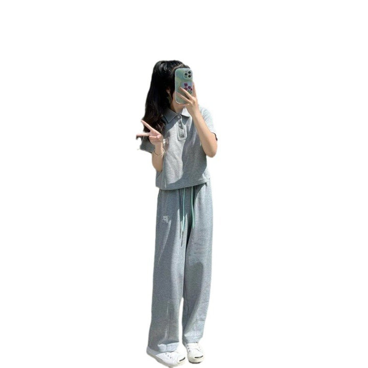 Women's sporty set with short top and joggers Lisslune
