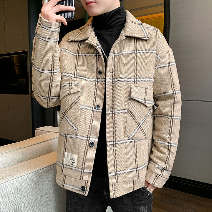 Men's stylish and lightly padded check jacket with practical flap pockets Lisslune