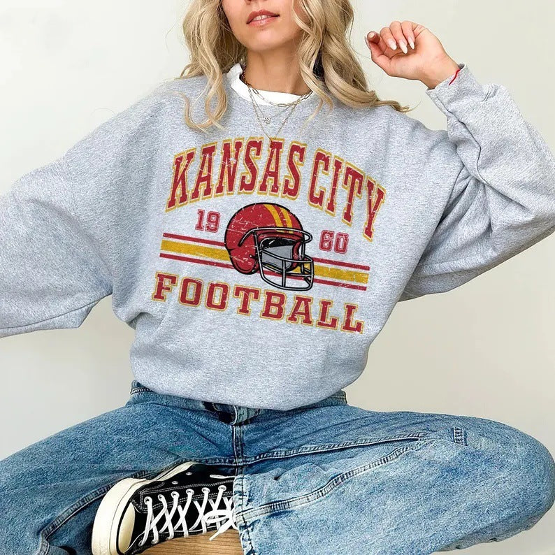 Women Oversized Sweatshirt with nostalgic football motif Lisslune