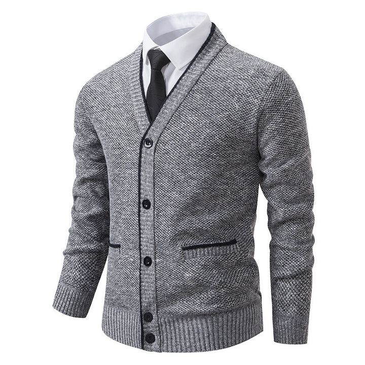 Men's cardigan with V-neck and practical pockets Lisslune