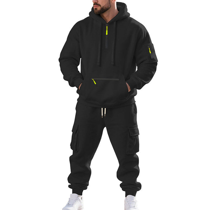 Men's sporty hoodie set with practical pockets and modern design Lisslune