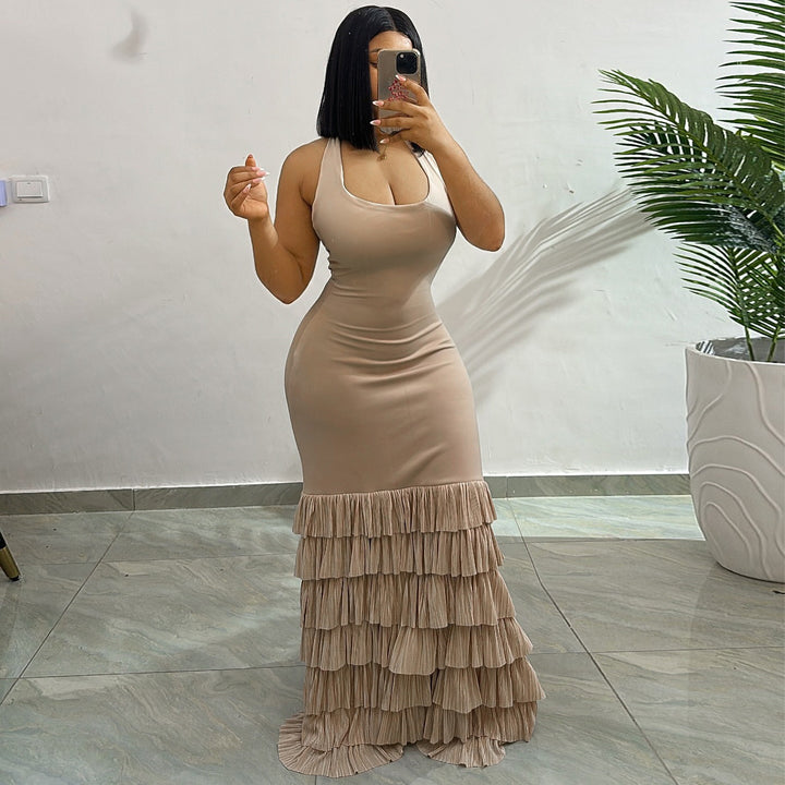 Ladies Maxi Dress with refined ruffle and tailored cut