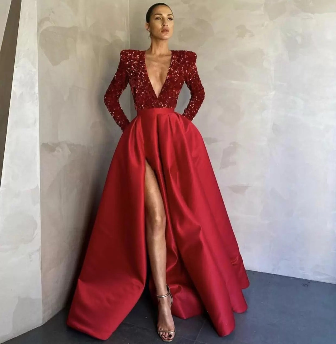 Women's Glamorous Evening Dress with Deep V-Neck and High-Cut Skirt Lisslune