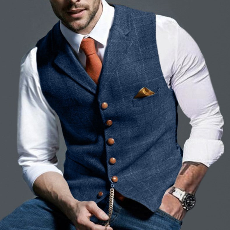Men's stylish vest with noble wooden buttons Lisslune