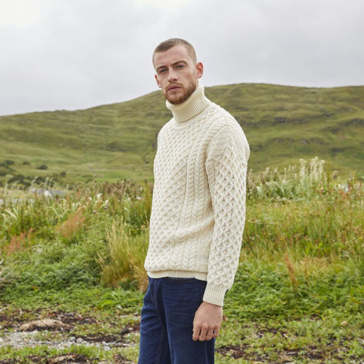 Men's knit sweater with high collar and textured pattern Lisslune
