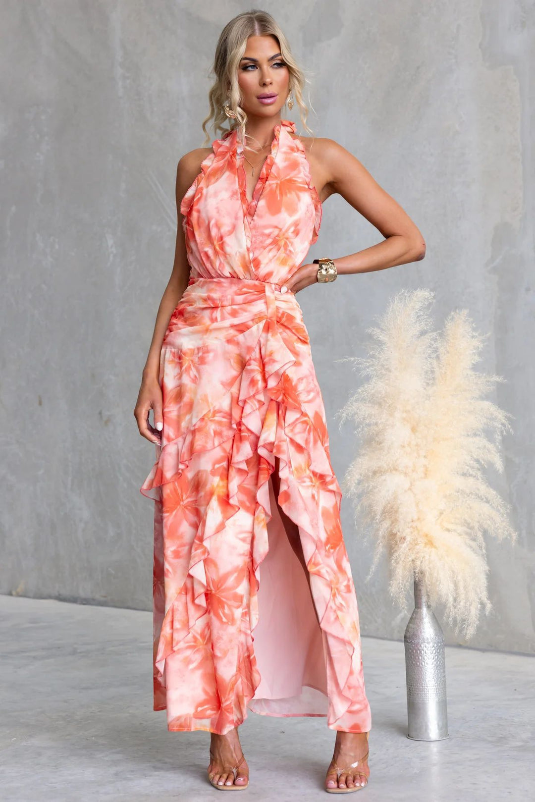 Women's maxi dress with flowing design and ruffle details