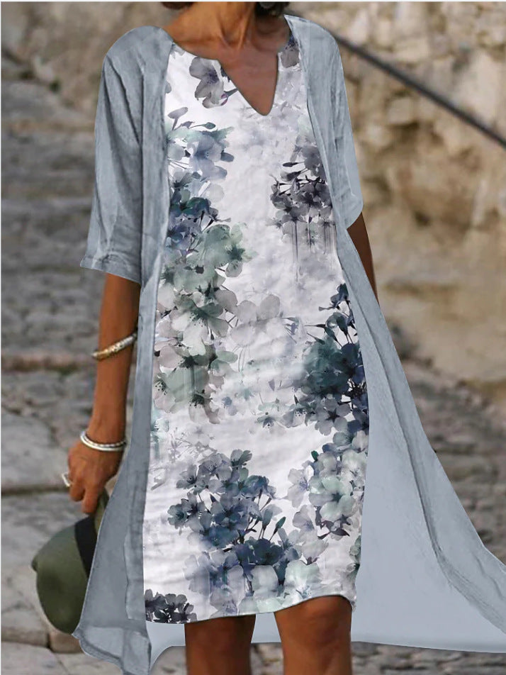 Women's casual dress with floral design and deep V-neck Lisslune