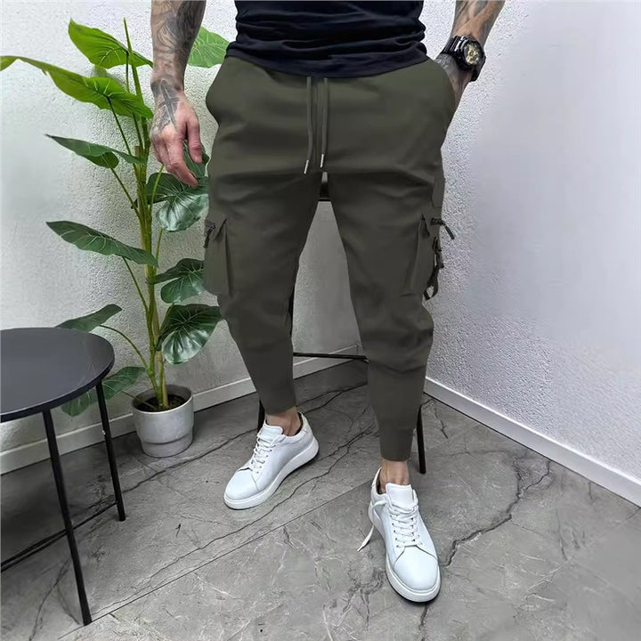Men's stylish cargo joggers with practical pockets and elastic waistband Lisslune