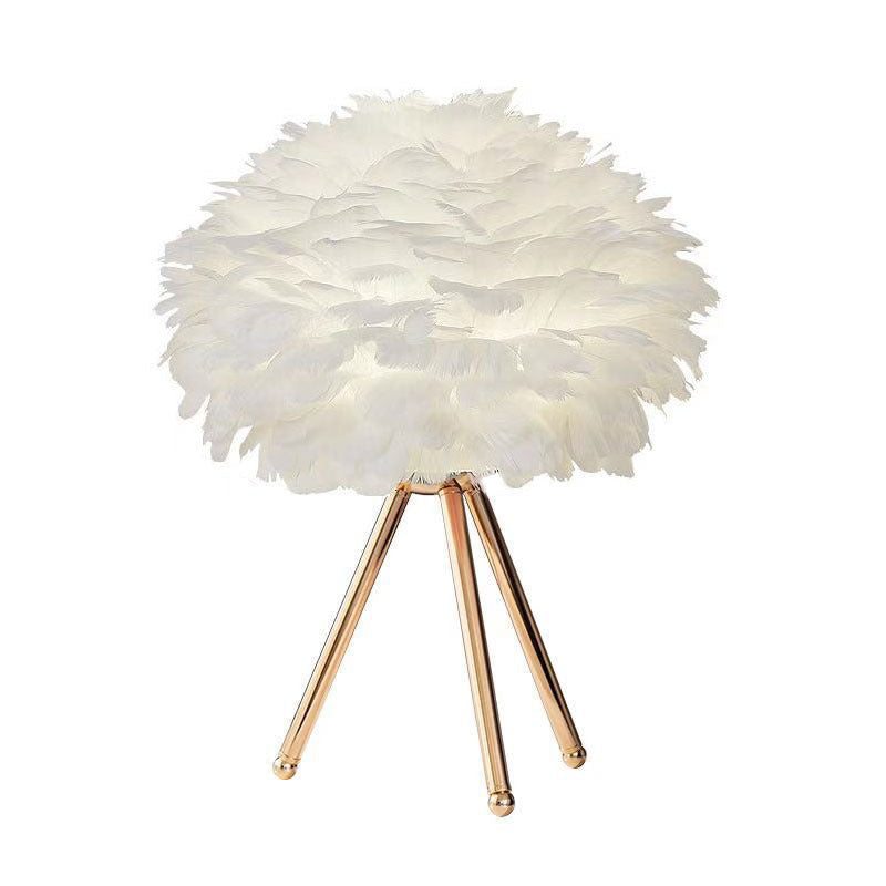 Lisslune | Feather Table Lamp
