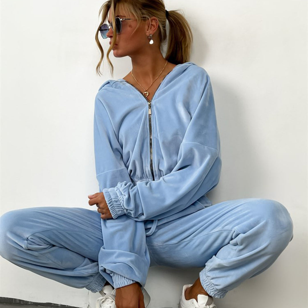 Women's sporty velour tracksuit with hood and zip Lisslune