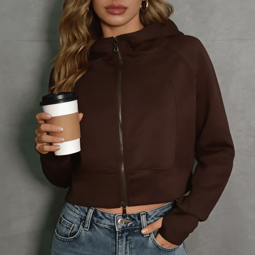 Ladies sporty and fashionable jacket with hood Lisslune