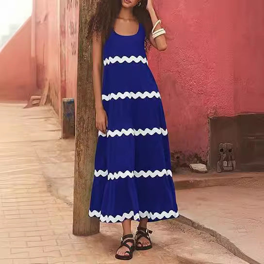 Women's maxi dress with wavy ruffles and casual cut Lune London