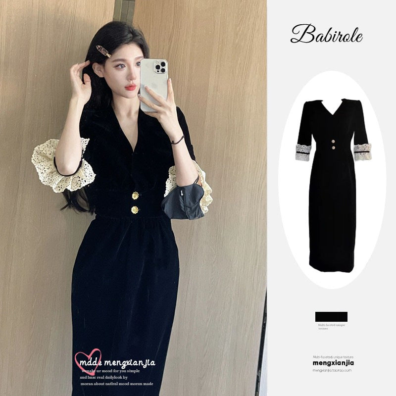 Women's elegant dress with lace sleeves and decorative buttons Lisslune