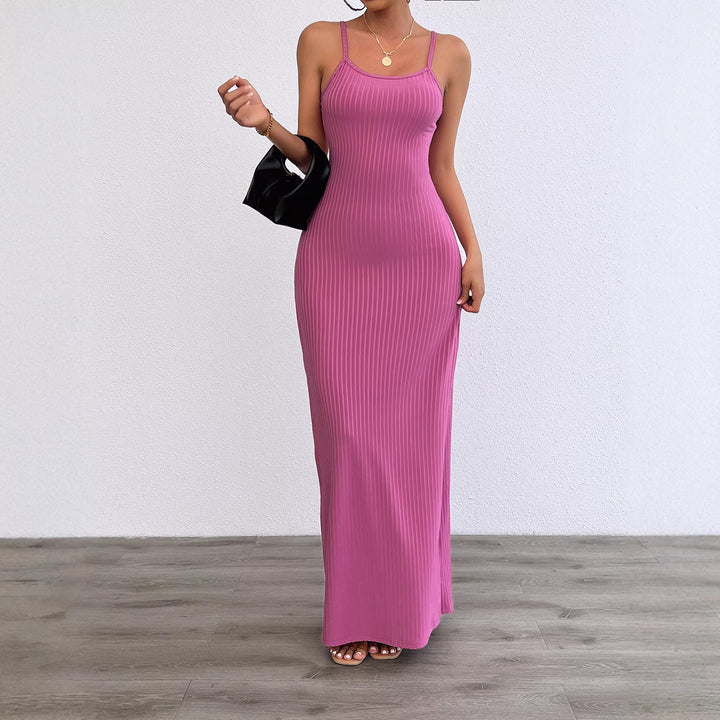 Women's long, fitted dress with fine ribs and spaghetti straps
