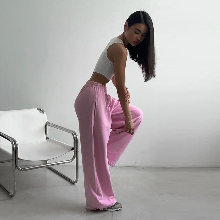 Women's comfortable leisure pants with elastic waistband and wide cut Lune London