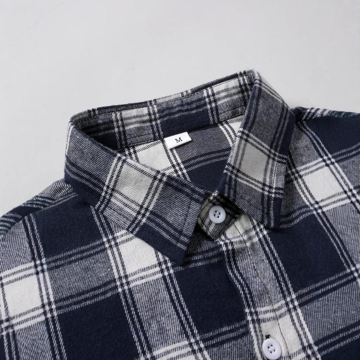 Men's flannel shirt with classic check pattern Lisslune