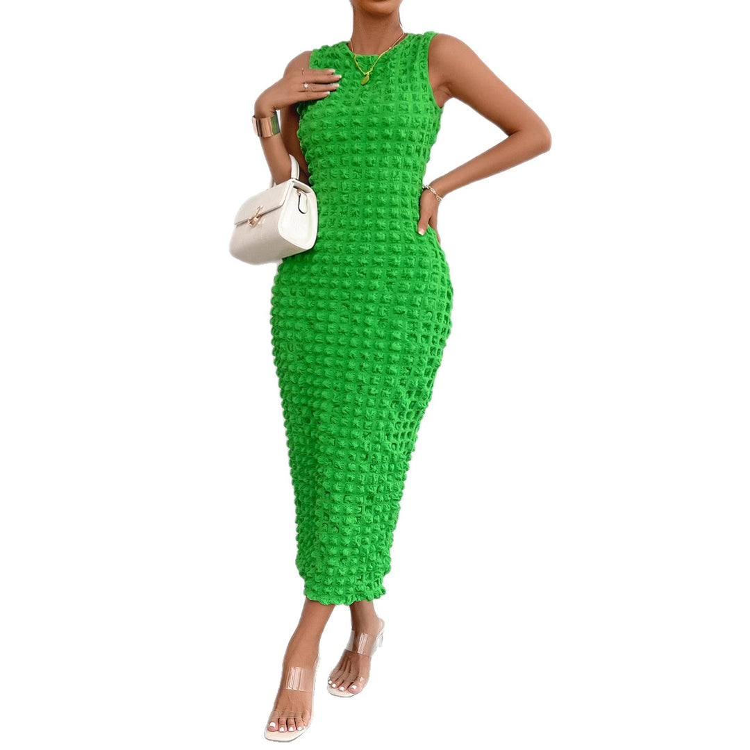 Women's midi dress with textured outer material and figure-hugging cut Lisslune