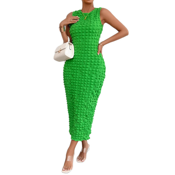 Women's midi dress with textured outer material and figure-hugging cut Lisslune