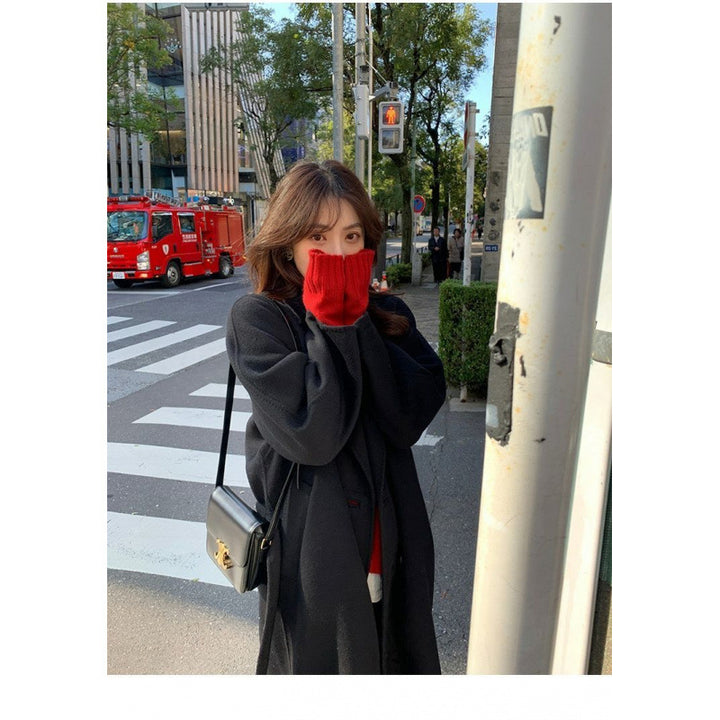 Women elegant winter coat with double button placket and generous pockets Lisslune