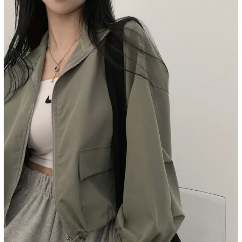 Women's cropped jacket with elastic cuffs and casual fit