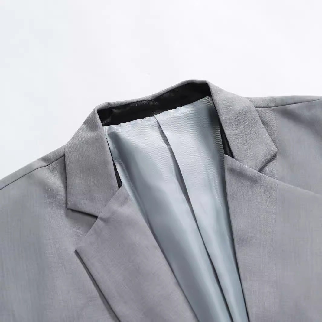 Men's elegant suit set with a modern cut and fine material Lisslune