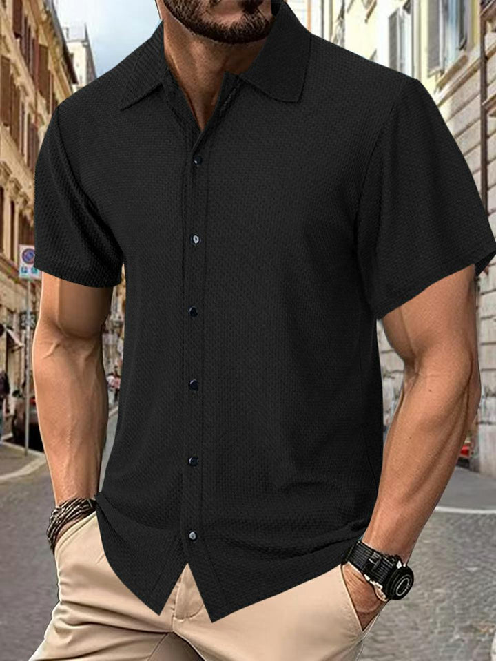 Men's short-sleeve shirt with textured pattern and subtle collar Lisslune