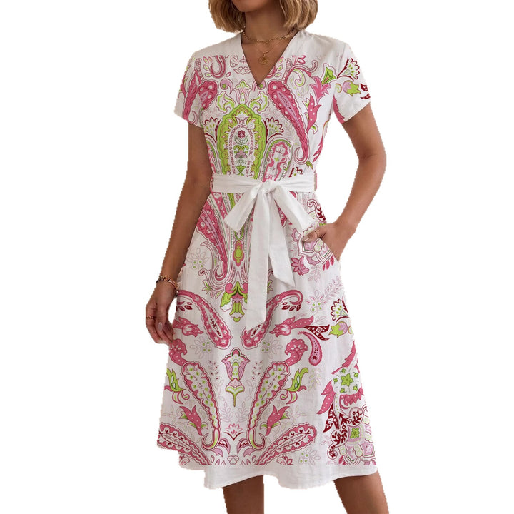 Women's Midi Dress with Floral Accents and Tailored Fit Lisslune