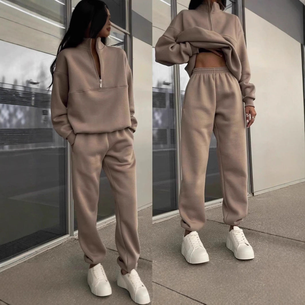 Women's sweatshirt and jogging pants set with modern stand-up collar Lisslune