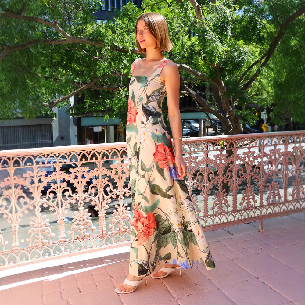 Women's maxi dress with floral patterns