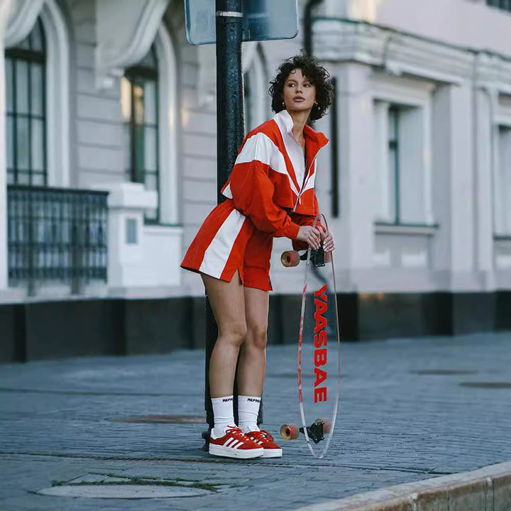 Women's sporty leisure set with cropped jacket and shorts Lisslune