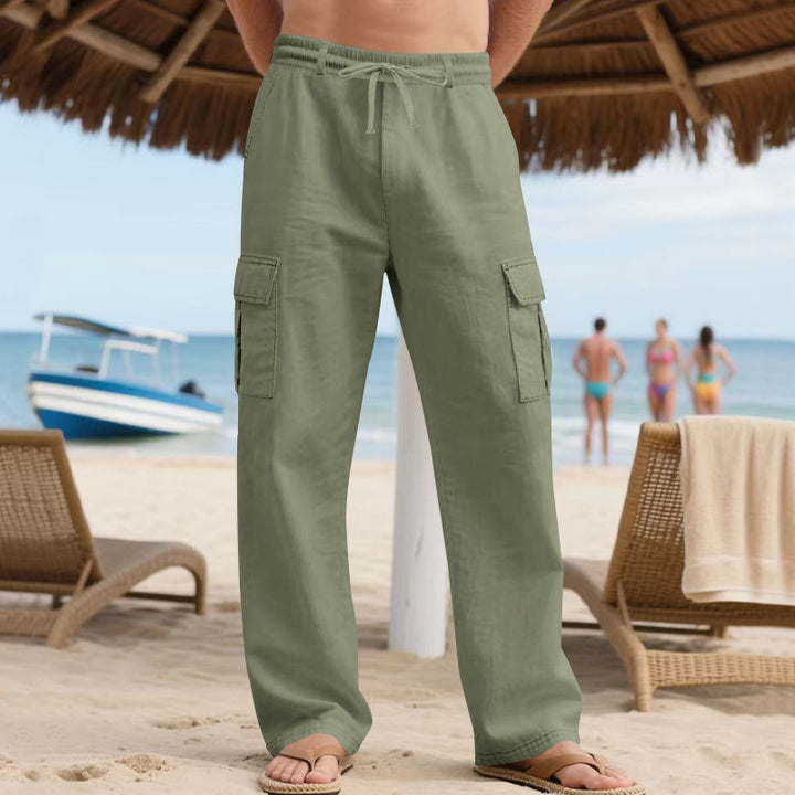 Men's cargo pants made of lightweight, breathable material with practical side pockets Lisslune