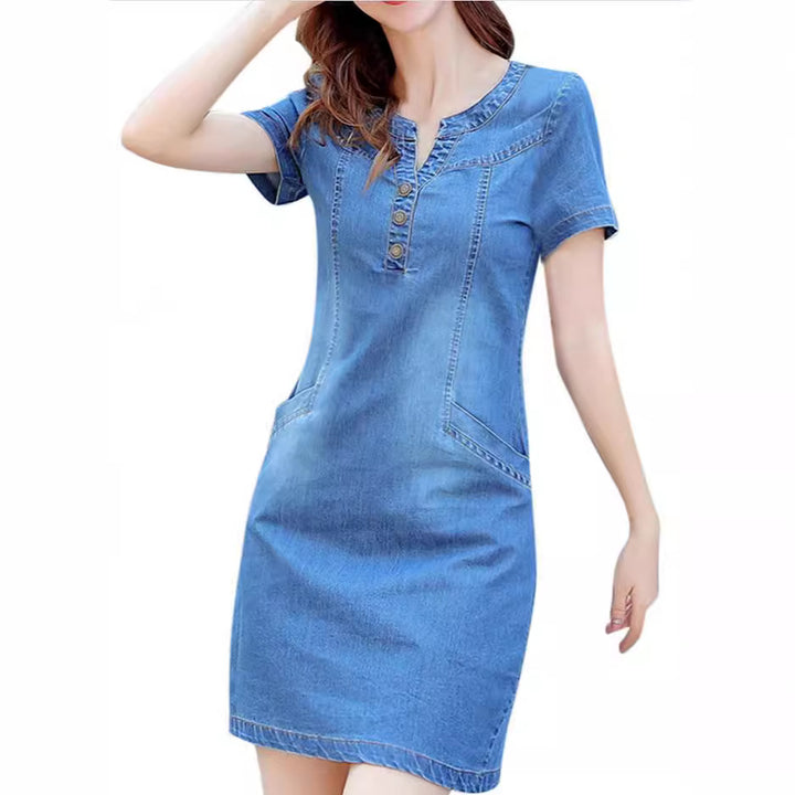 Women's denim dress in a casual cut with button details and practical pockets Lisslune