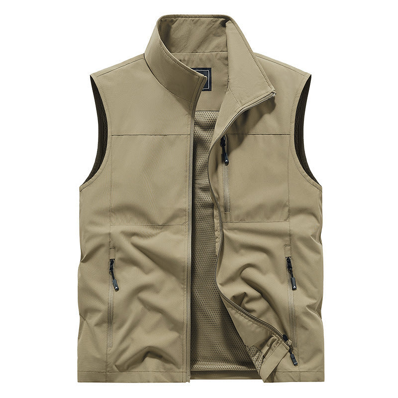 Men's technical outdoor vest with breathable panels and multifunctional pockets Lisslune