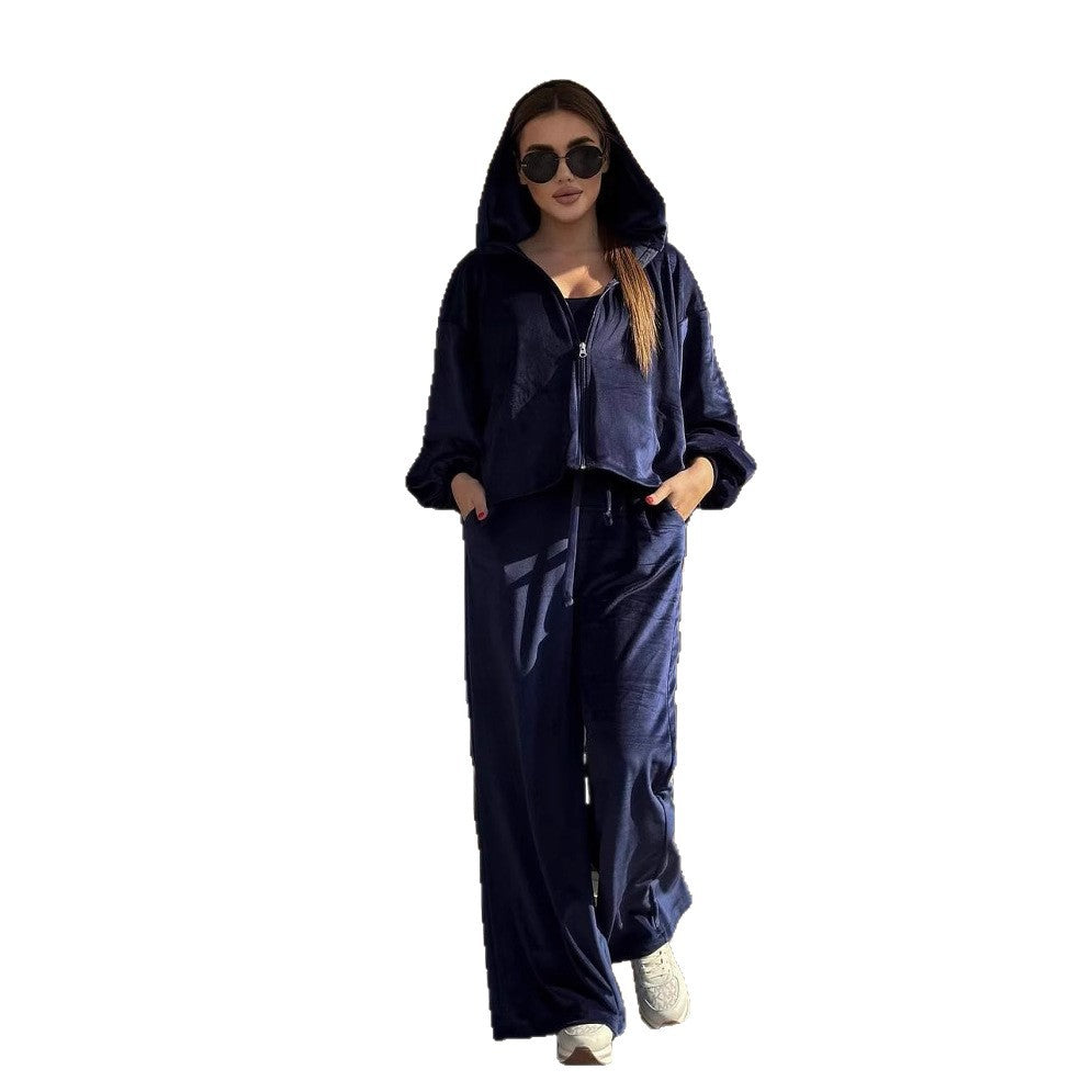 Women’s stylish velour loungewear set with hood Lisslune