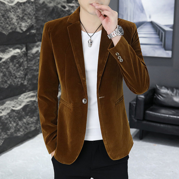 Men's velvet blazer with an elegant cut and characteristic buttons Lisslune