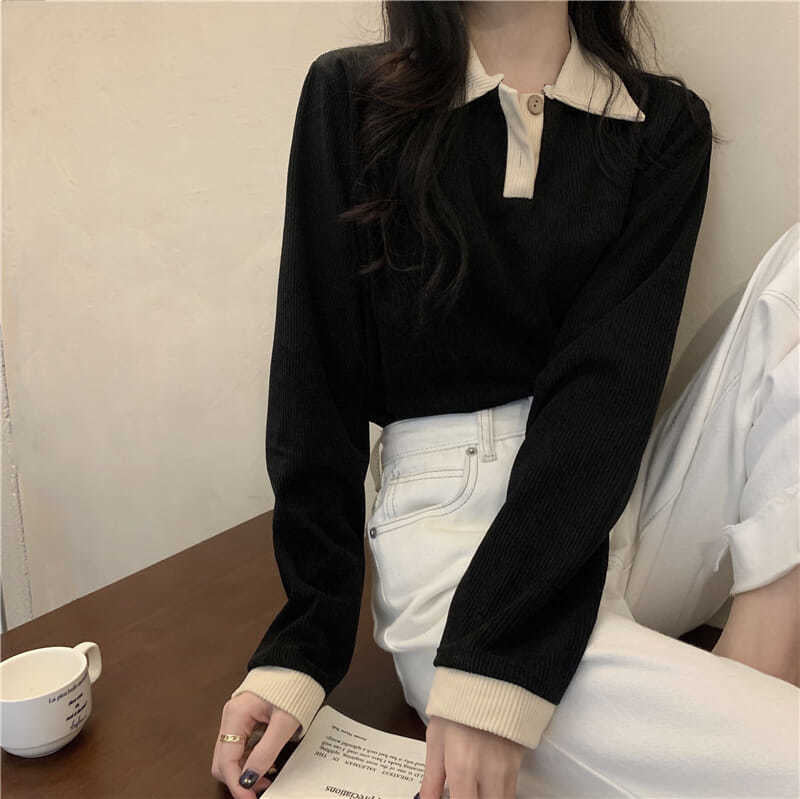 Women’s long-sleeve shirt with structured ribbed look and classic polo collar