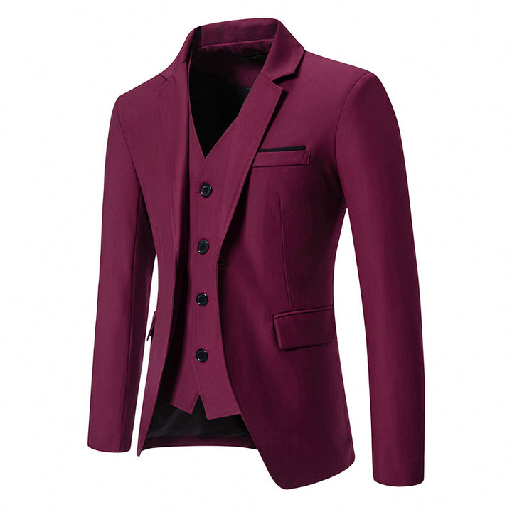 Men's elegant suit set with modern cut and fine details Lisslune