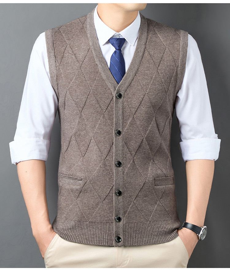 Men's knit vest with V-neck and classic diamond pattern Lisslune
