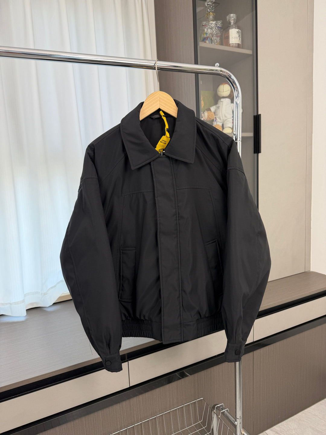 Men's Sporty Transitional Jacket with Innovative Design Lisslune