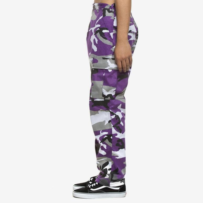 Men's cargo pants in modern camouflage design with numerous pockets Lisslune